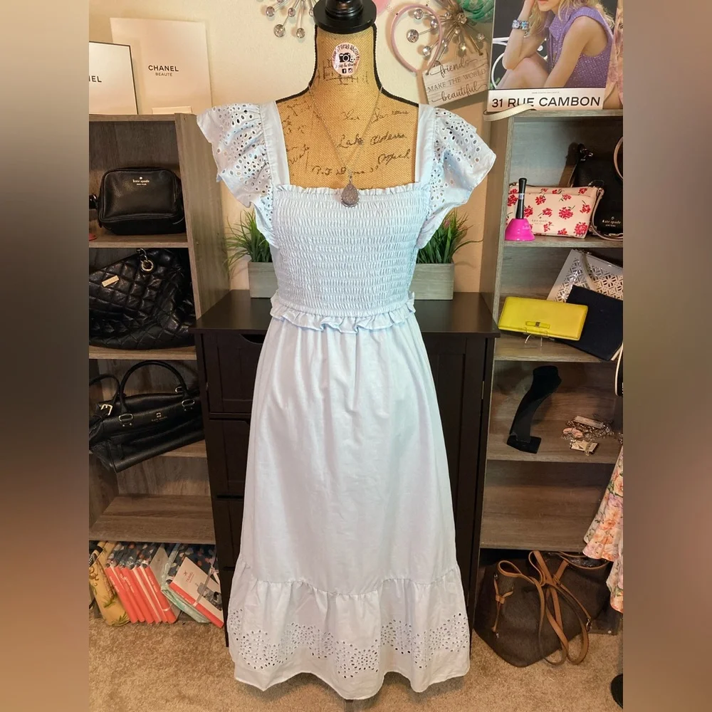 Lauren conrad NWOT baby blue lace dress size medium - Picture 2 of 16